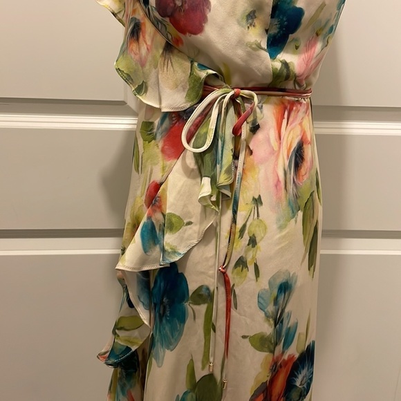 Haute Hippie Ruffle Wrap Dress in Floral Print, NWT - Picture 9 of 16